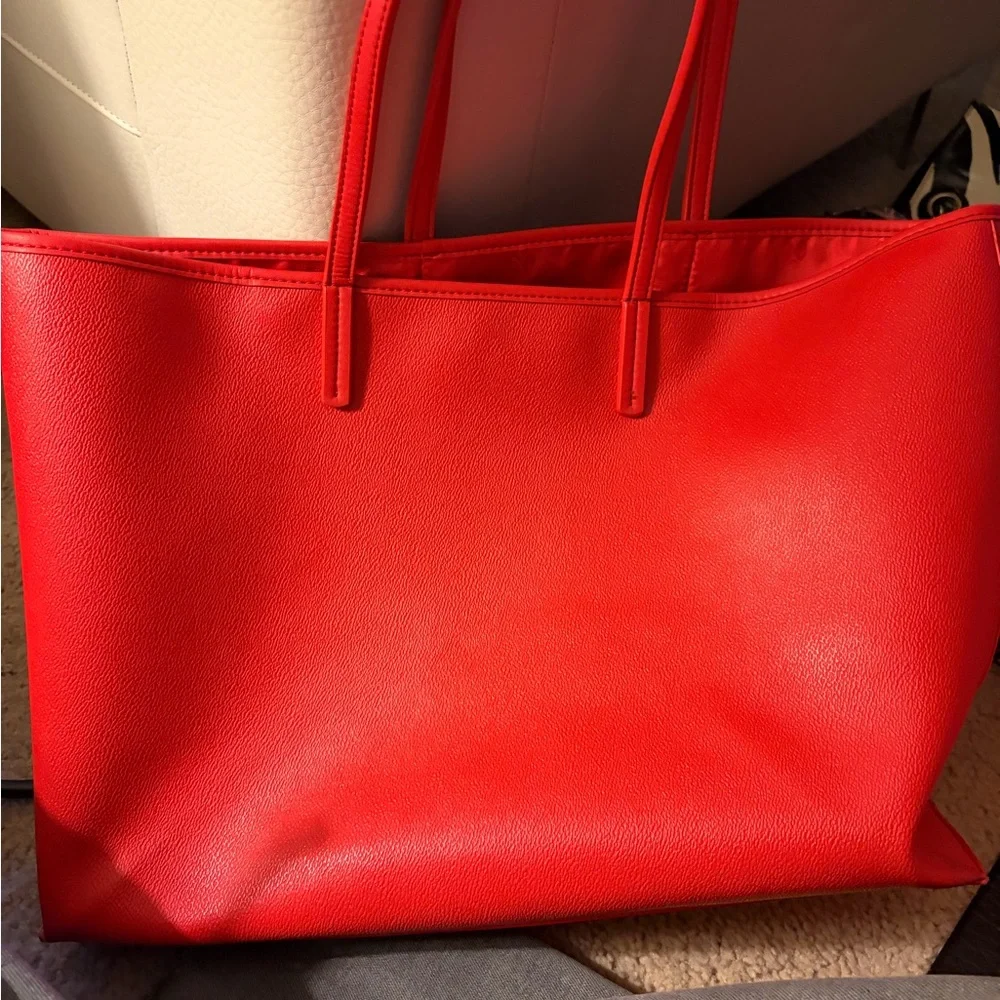 Tory Burch Classic Red Tote - Picture 4 of 12